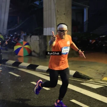 Runner Photo 7910463