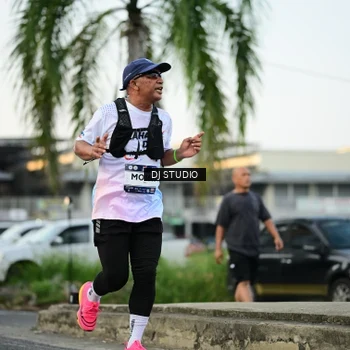 Runner Photo 7910468