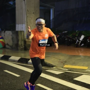 Runner Photo 7910469