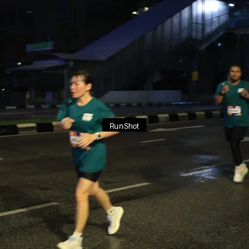 Runner Photo 7910472
