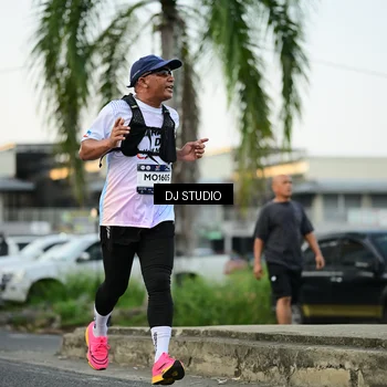 Runner Photo 7910478