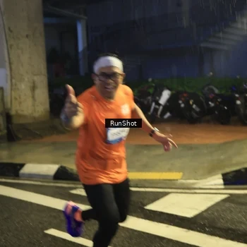 Runner Photo 7910492