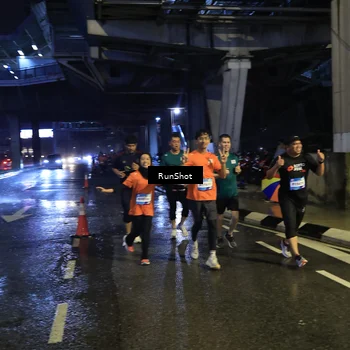 Runner Photo 7910494