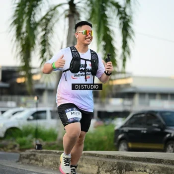 Runner Photo 7910499
