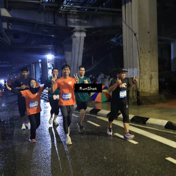 Runner Photo 7910510