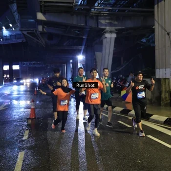Runner Photo 7910512