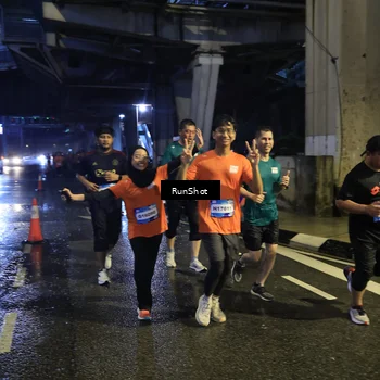 Runner Photo 7910524