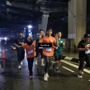 Runner Photo 7910527