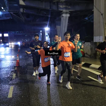 Runner Photo 7910534