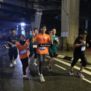 Runner Photo 7910535