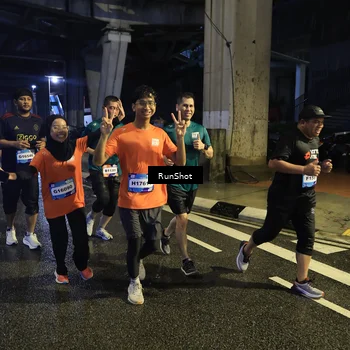 Runner Photo 7910541