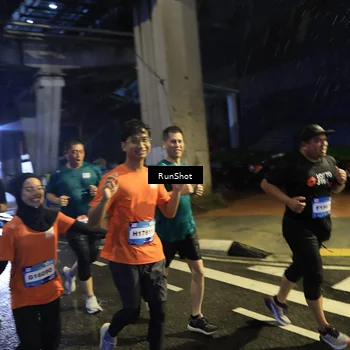 Runner Photo 7910543
