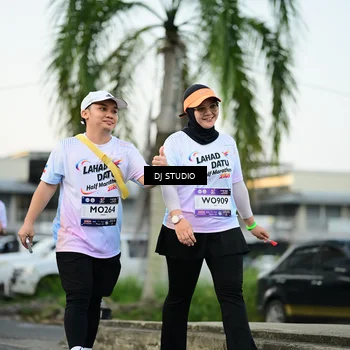 Runner Photo 7910550