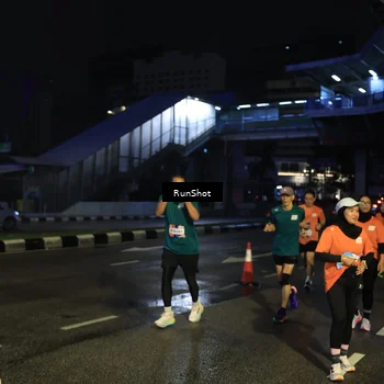 Runner Photo 7910557