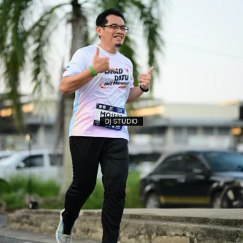 Runner Photo 7910566