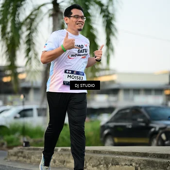 Runner Photo 7910567
