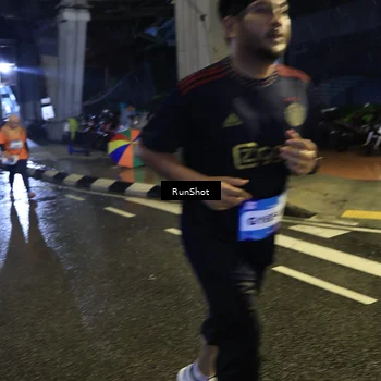 Runner Photo 7910594
