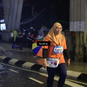 Runner Photo 7910650