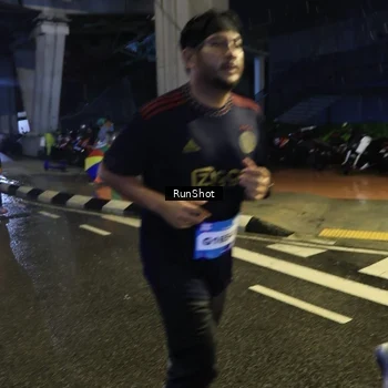 Runner Photo 7910656