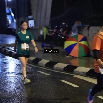Runner Photo 7910658