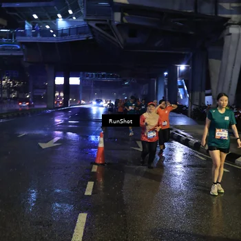 Runner Photo 7910672