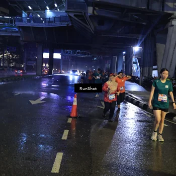 Runner Photo 7910675