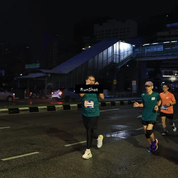 Runner Photo 7910679
