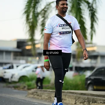 Runner Photo 7910685