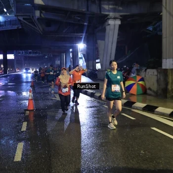 Runner Photo 7910688