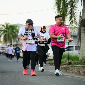Runner Photo 7910692