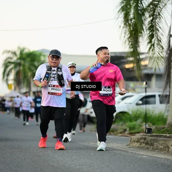 Runner Photo 7910695