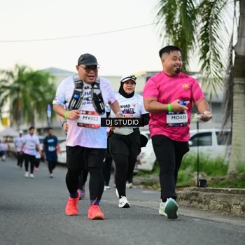 Runner Photo 7910696