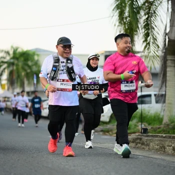 Runner Photo 7910697