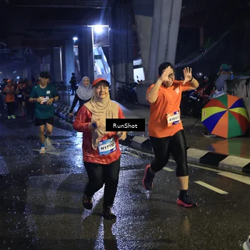 Runner Photo 7910700