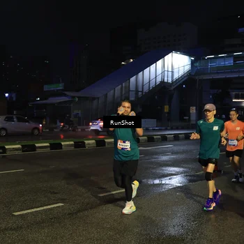Runner Photo 7910704