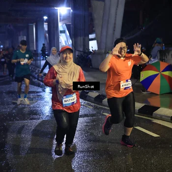 Runner Photo 7910708