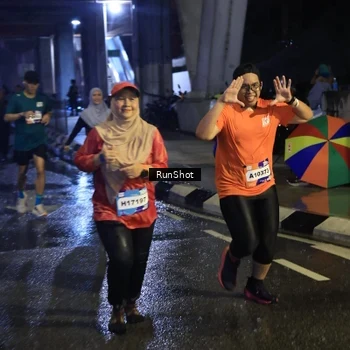 Runner Photo 7910709