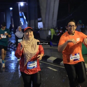 Runner Photo 7910710