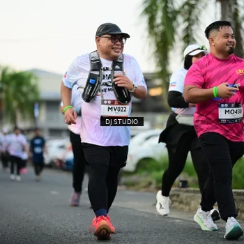 Runner Photo 7910712