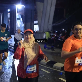 Runner Photo 7910719
