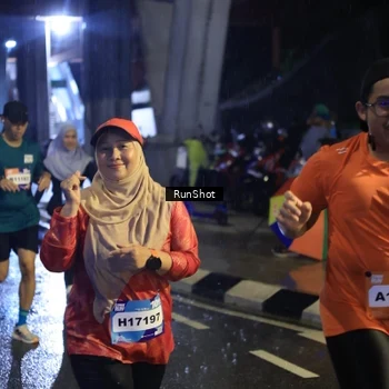 Runner Photo 7910725