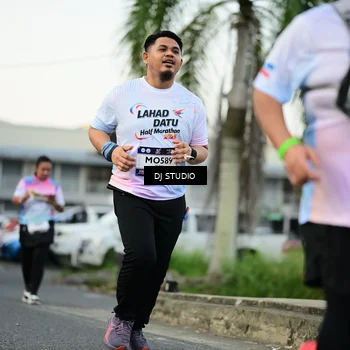 Runner Photo 7910727