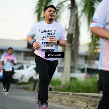 Runner Photo 7910730