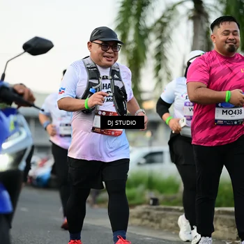 Runner Photo 7910736