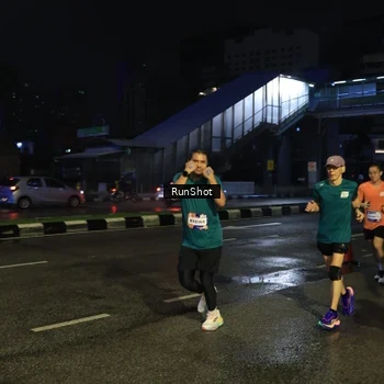 Runner Photo 7910741
