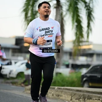 Runner Photo 7910743