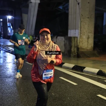 Runner Photo 7910745