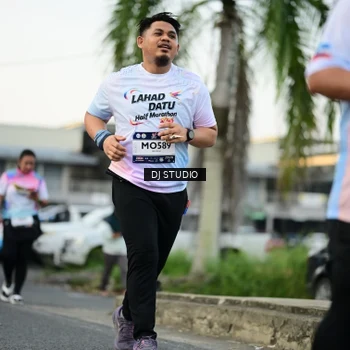 Runner Photo 7910746