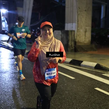 Runner Photo 7910750