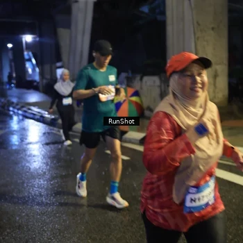 Runner Photo 7910751